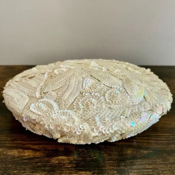 •SOLD•|Vintage| 1950s Claire Rivard  Off-White French Bridal Hat - Picture 4 of 6